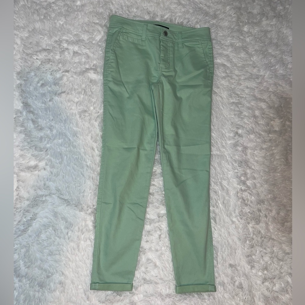 41 Hawthorne light green cuffed cropped skinny slacks pants EUC woman’s size 0